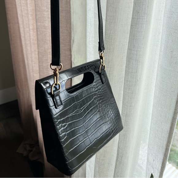 🤍 NEW Gianni Bini Crossbody Bag Black Textured - Picture 6 of 9